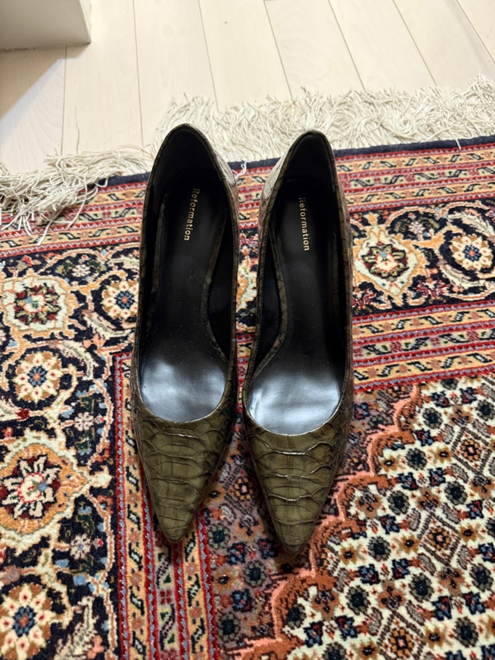 Reformation pumps - Picture 2 of 5
